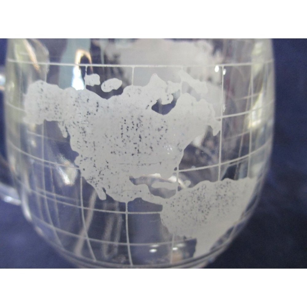 Vintage 1970's Nescafe Nestle Taste the World Etched Globe Mugs A Set of Two GUC - Picture 4 of 12